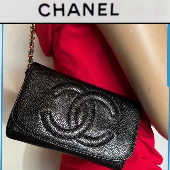 🚫SOLD🚫CHANNEL CLUTCH 3Way💥BE ON TREND BUT NOT BROKE💥Big Savings💰EUC GORG💥 - Picture 5 of 16